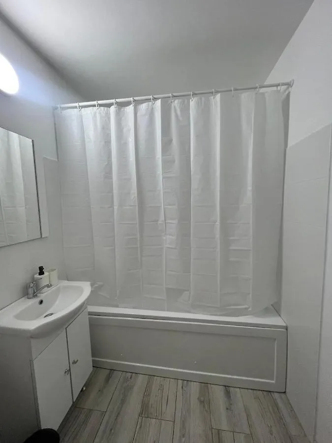 Apartment Studio 2 Mega Mall National Arena Bucharest Romania
